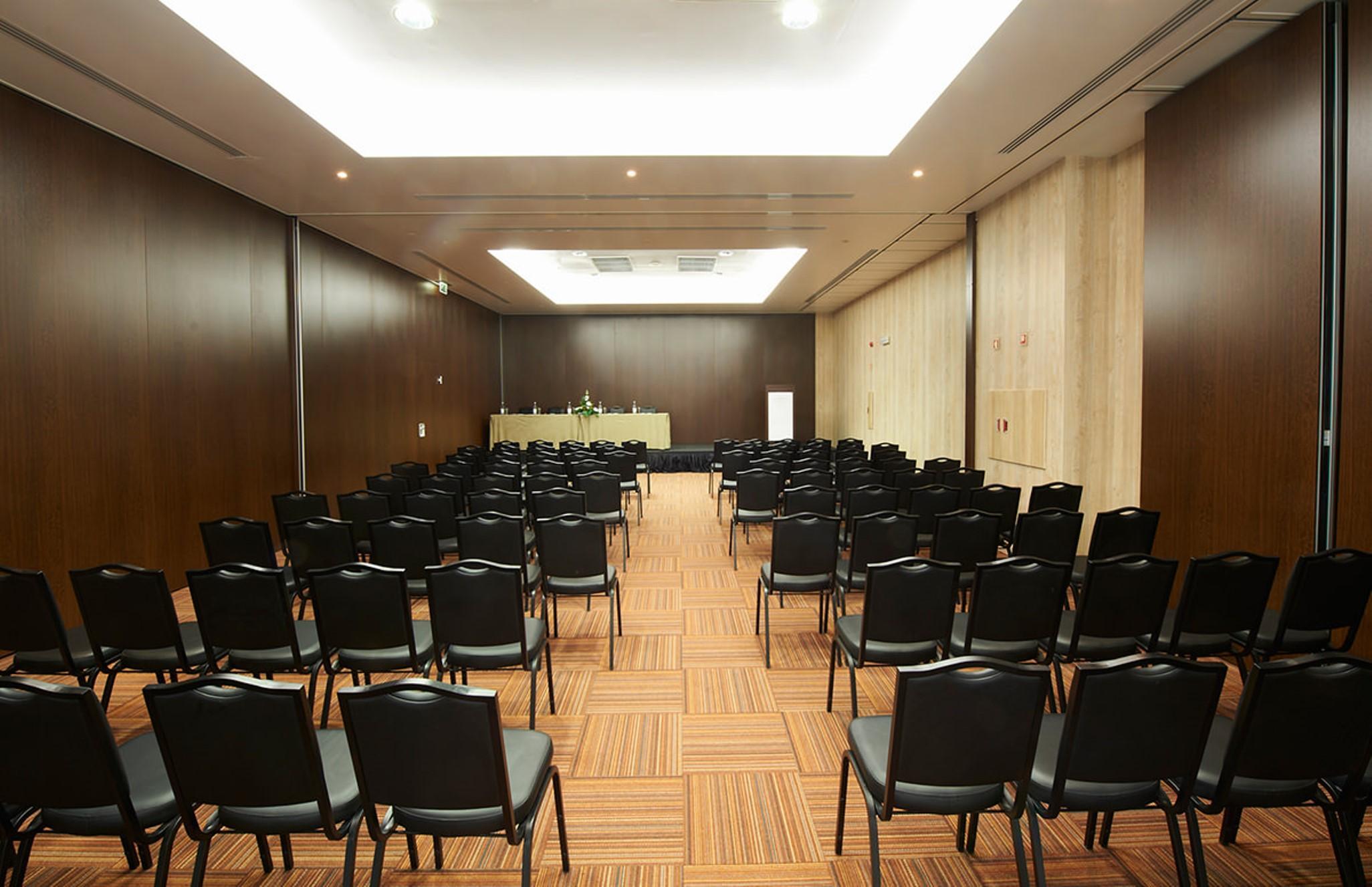 فندق ريال مارينا هوتل آند سبا Olhão المظهر الخارجي الصورة A conference room at the hotel