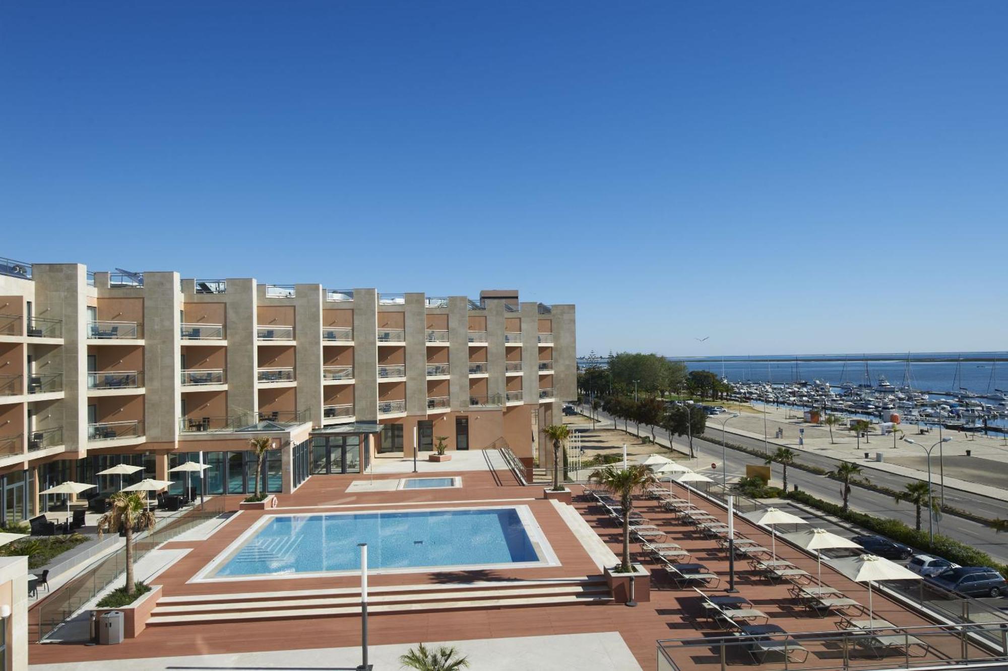 فندق ريال مارينا هوتل آند سبا Olhão المظهر الخارجي الصورة View of the hotel